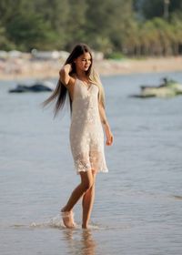 Анелия (18), метро Автозаводская